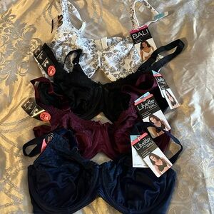 4 NWT Bras 36C